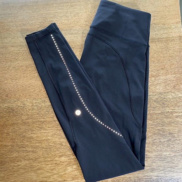 lululemon Reflective Extra Mile Tight - Picture 2 of 11